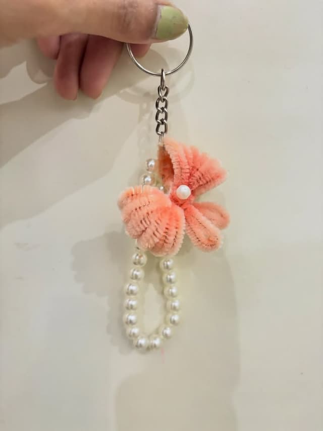 Peach Pearl Bow Keychain
